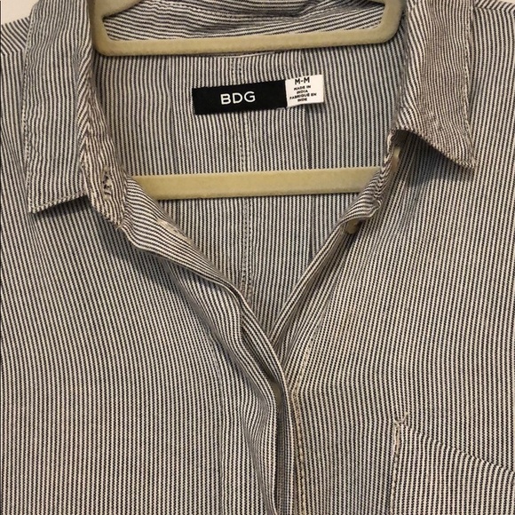 BDG button up top - Picture 2 of 4